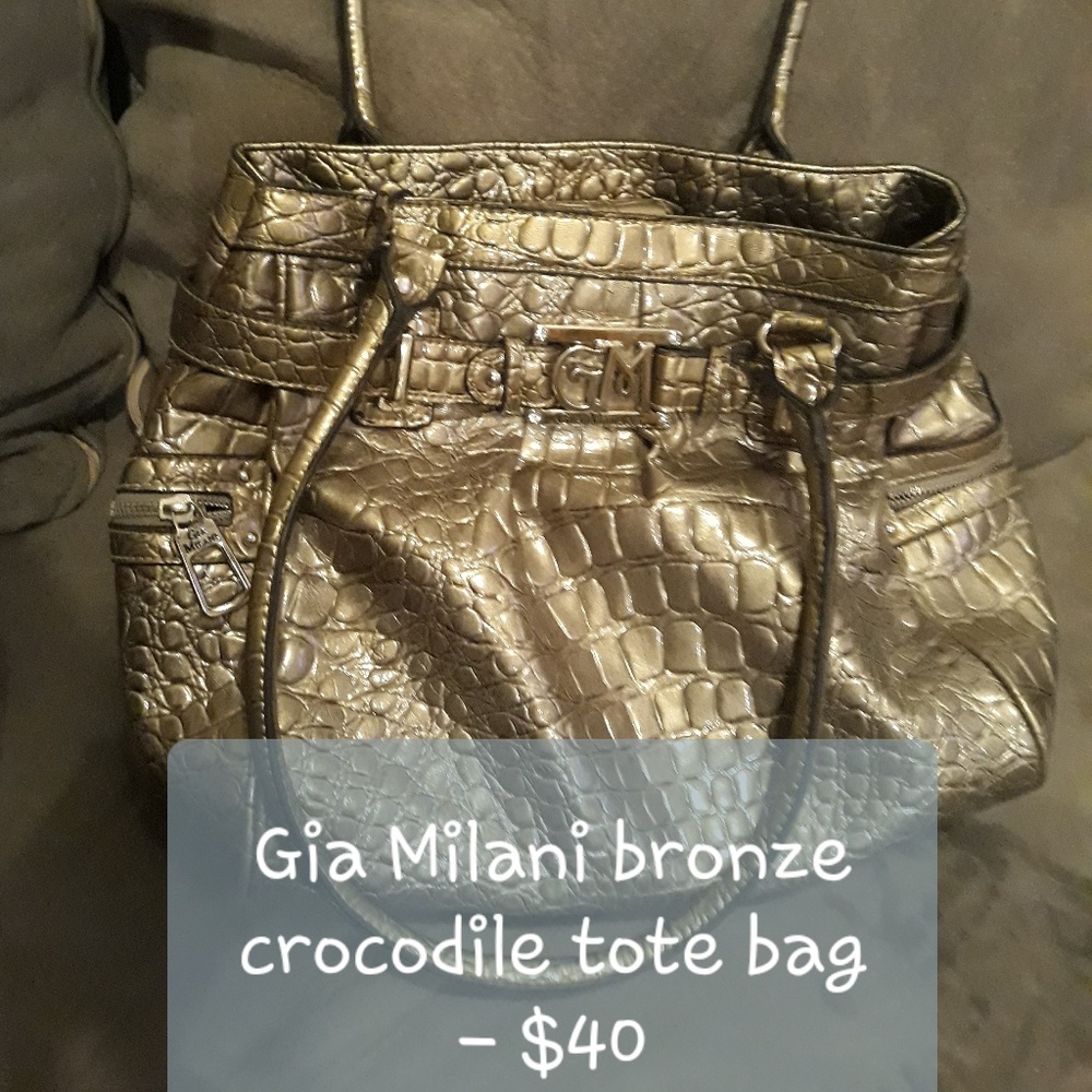 Purses - Picture 5 of 8